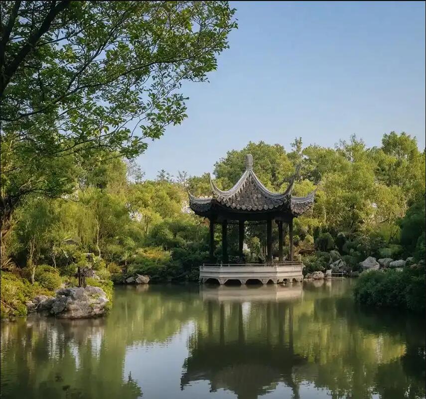 雅安初礼餐饮有限公司