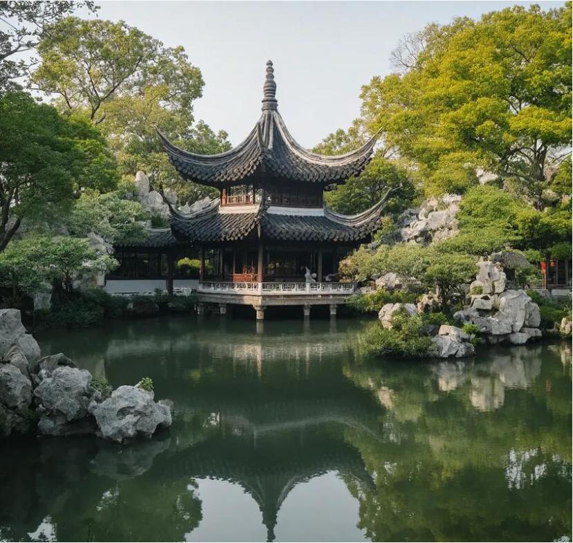 雅安初礼餐饮有限公司